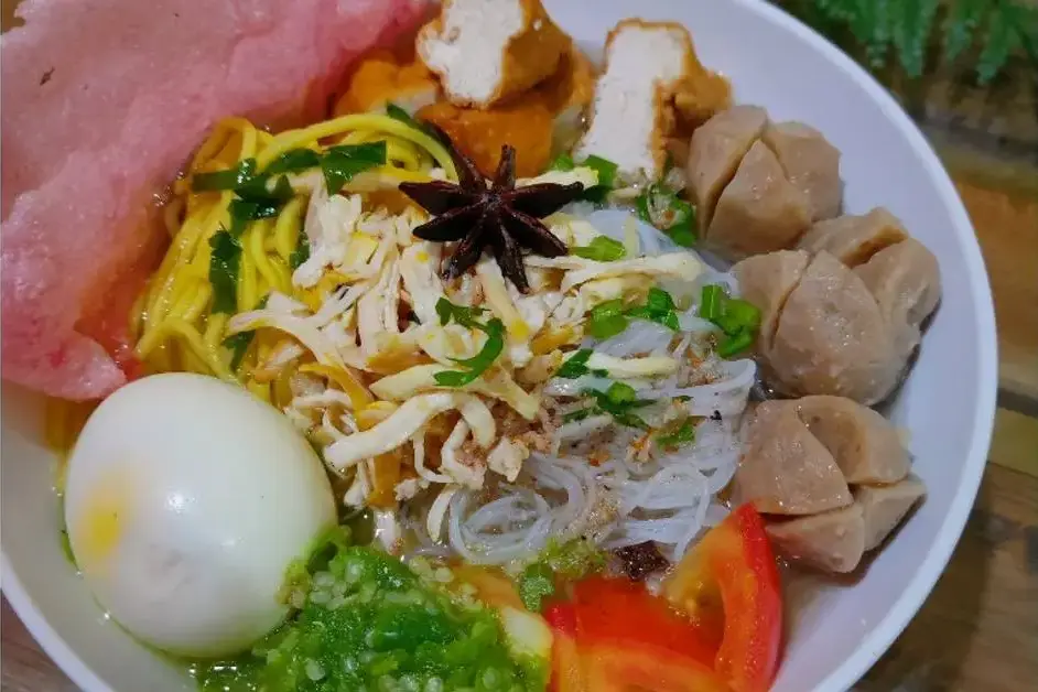 MIE SOP BAKSO